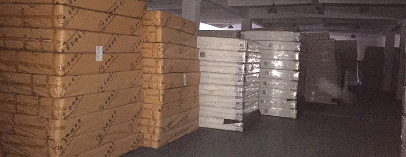 公司產(chǎn)品倉儲車間